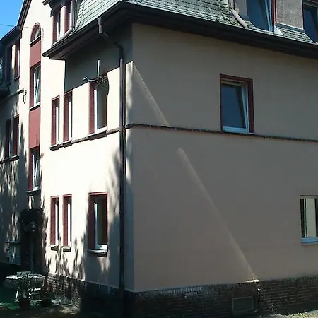 In Oelsnitz-erzgebirge *